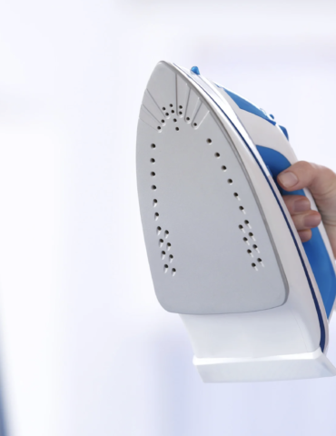 Как убрать блеск на тёмной одежде?