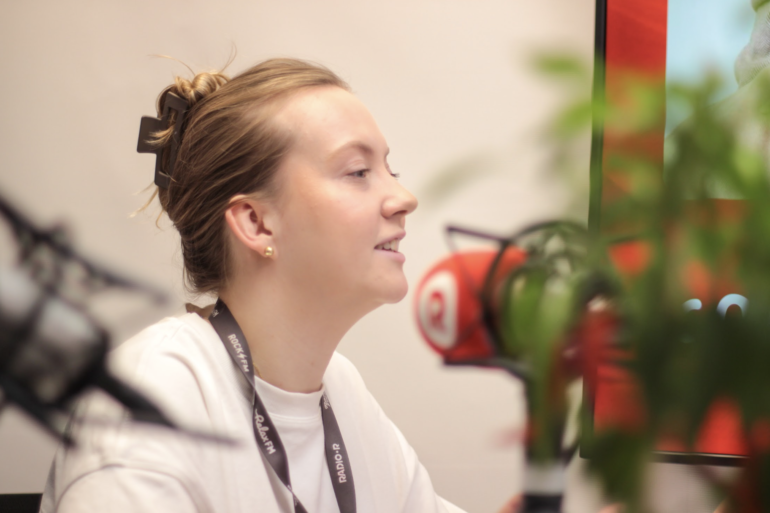 Эвелина Никанорова: «Не считаю себя популярной, считаю себя обычным простым человеком»