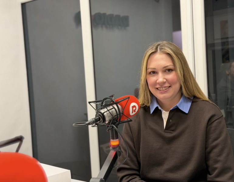 Вязание — это медитация под криминальные подкасты: как «декретное» хобби стало стильным брендом Pavliniti