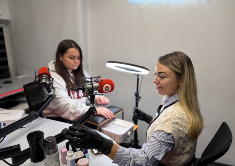 Маникюр в прямом эфире: Рената Родис о «ведьминском» бизнесе, китайском конвейере и доходах мастеров по маникюру