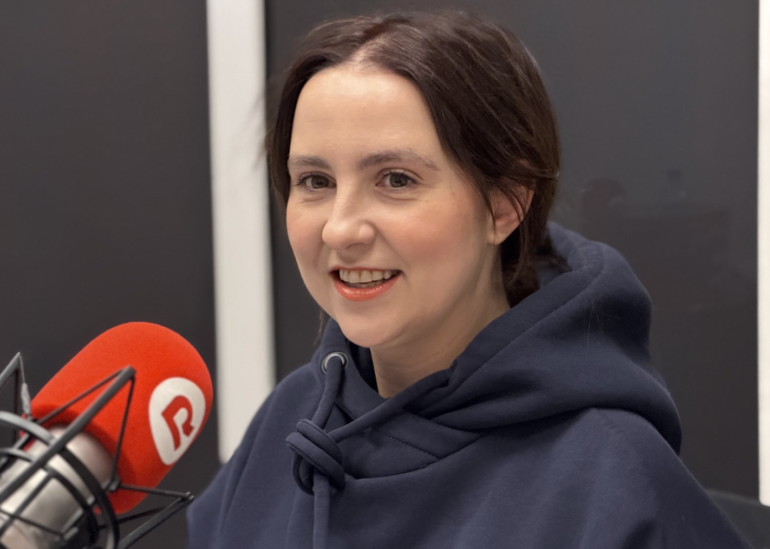 Актриса Вильнюсского старого театра и мастер дубляжа Евгения Карпикова: о театре, «голосе из телевизора» и семейном бренде