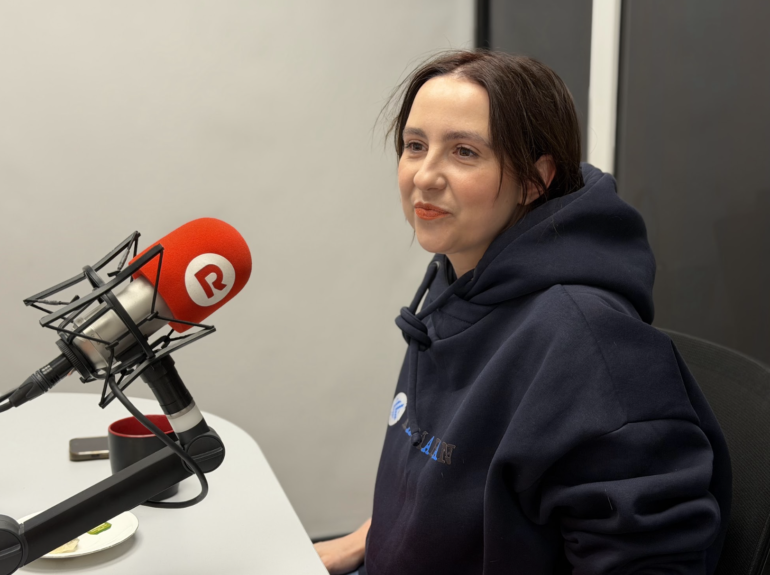 Актриса Вильнюсского старого театра и мастер дубляжа Евгения Карпикова: о театре, «голосе из телевизора» и семейном бренде