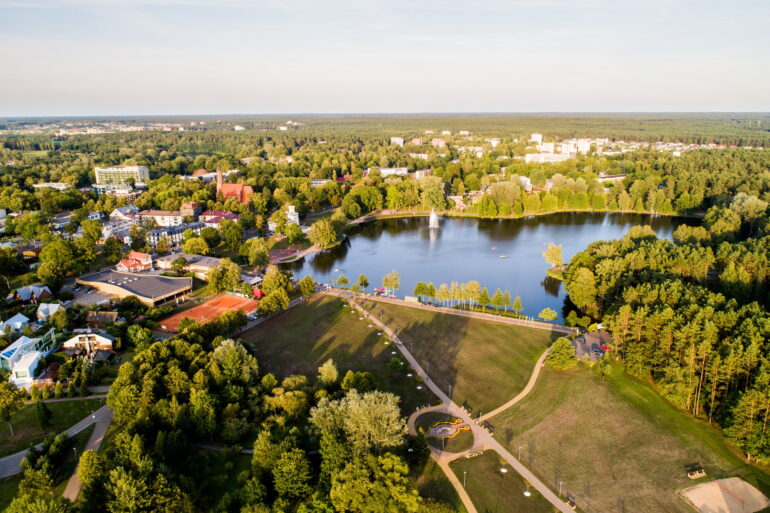 Афиша. ART Velykos в Друскининкай, «Клайпедская музыкальная весна», поход «Янтарный путь» в Паланге, цирковые ветры в Алитусе, спектакли и концерты