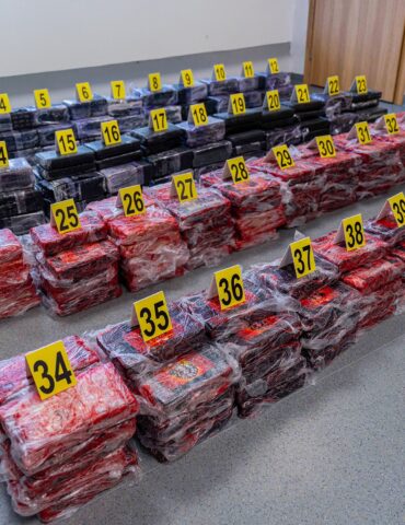 Операция правоохранительных органов по изъятию тонны кокаина, платформа для первой работы молодежи, 7 чудес Вильнюсского университета и другие новости