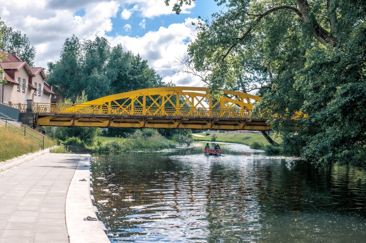 Шилуте против перекраски Жёлтого моста