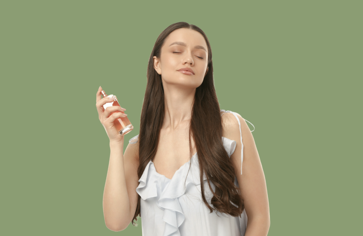 Как сделать, чтобы аромат духов держался дольше?