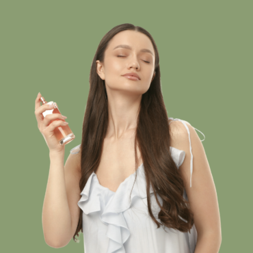 Как сделать, чтобы аромат духов держался дольше?