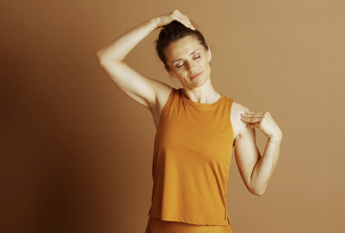 Как быстро снять напряжение в шее и плечах?