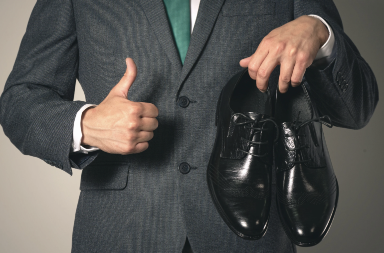 Как «разносить» новую обувь дома?