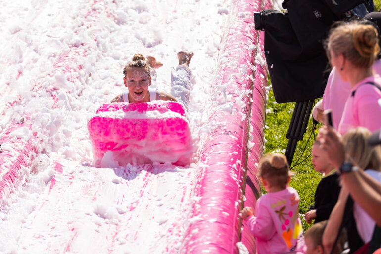 Афиша. Pink Soup Fest и День соседей в столице, «Trakų vasara 2026», фестиваль национальных общин и этноигры в Тракае, праздники города в Неменчине и Гаргждай, концерты и спектакли