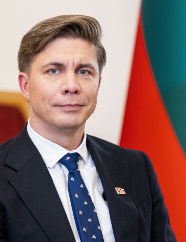 Синкявичюс о возможном пересмотре отношений с Китаем, космические технологии для литовских школьников, плот мечты детей из Тарненай и другие новости
