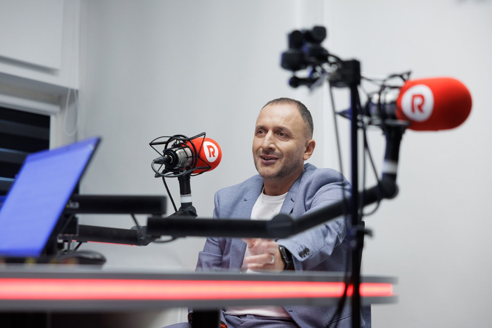 Ar susikalbame? Ernest Alesin: dažnai net nesutariame, apie ką kalbame